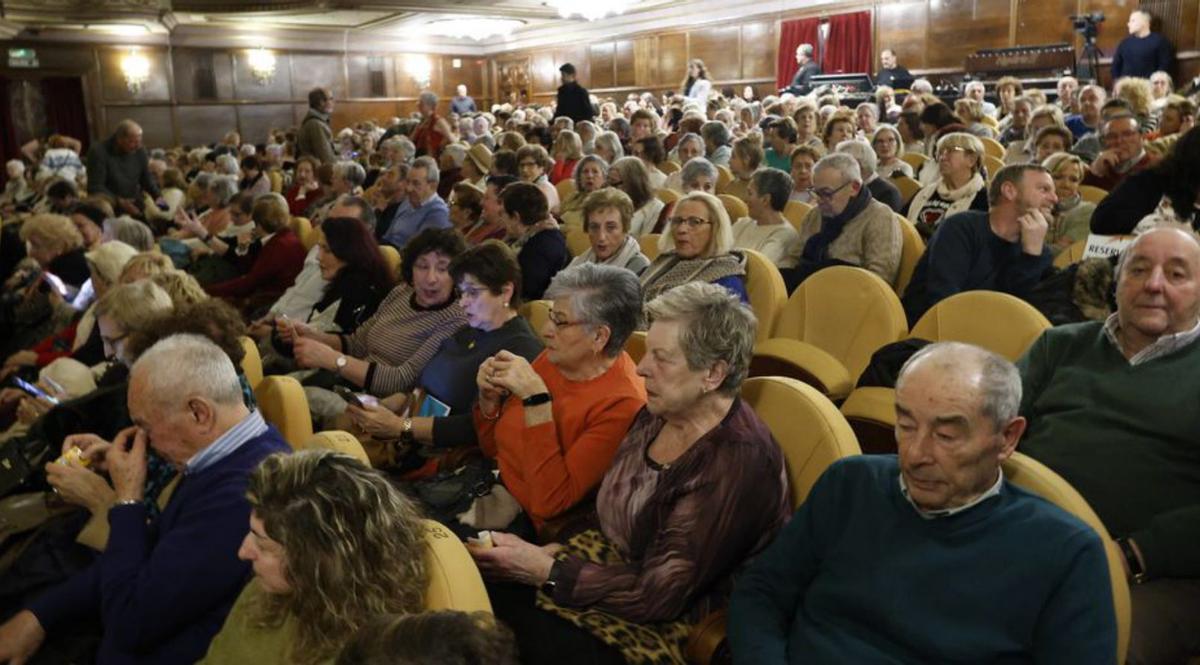 Un teatro lleno para para cumplir sueños