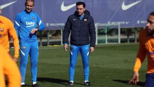 Xavi, en el entrenamiento del Barça antes del viaje a Nápoles.