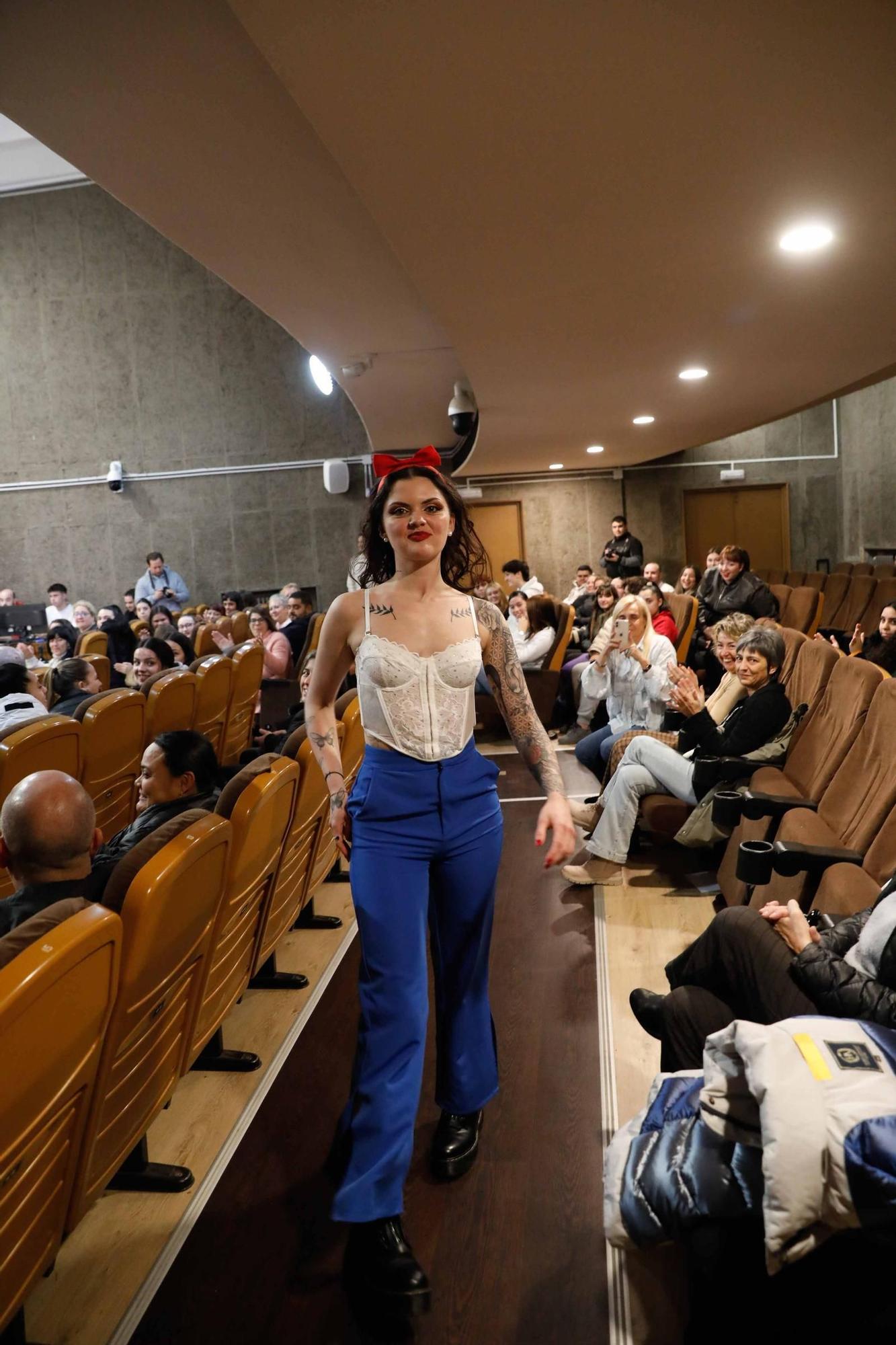 EN IMÁGENES: Así ha sido el desfile de princesas de los ciclos de Estética y Peluquería de Avilés