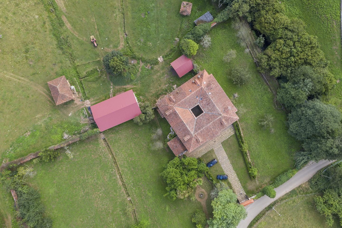 Así es palacio rural que se vende en Bayo (Grado)