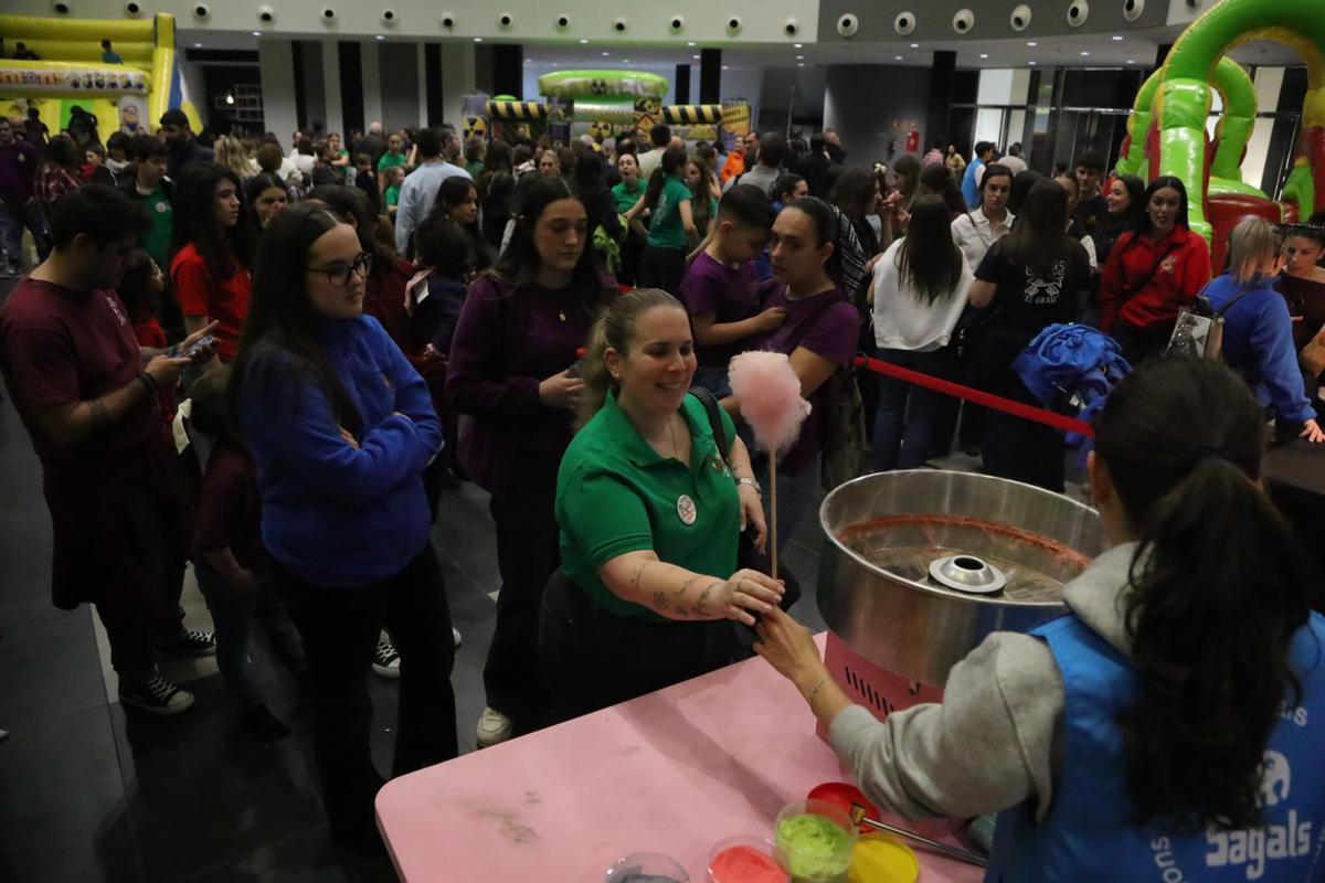 El palau es va convertir en un 'chiquipark' per al futur de la festa.
