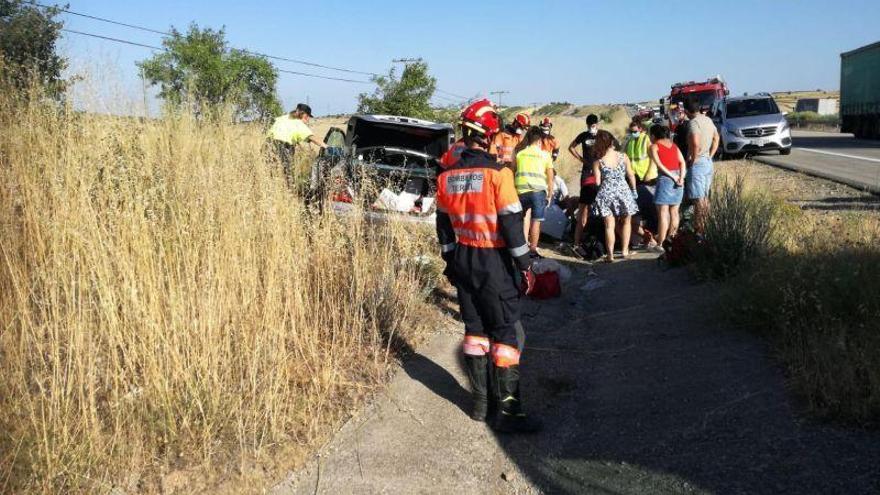 Un hombre de 78 años fallece tras volcar su vehículo en la A-23 en sentido Zaragoza