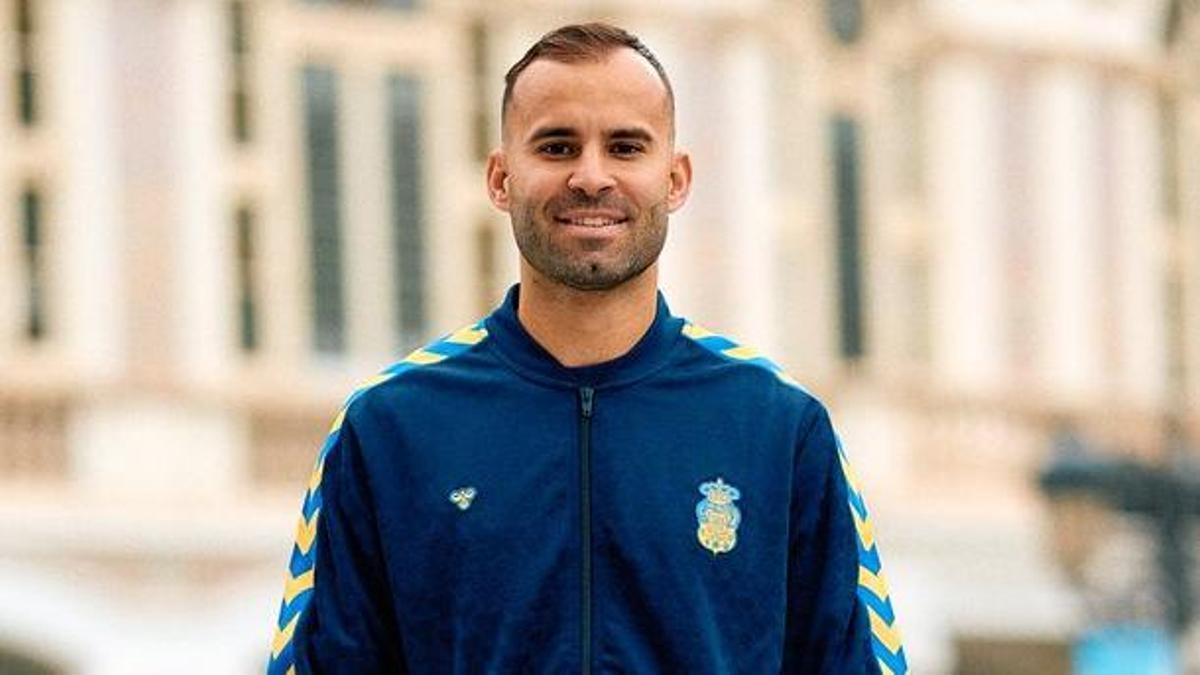 Jesé Rodríguez, en el Gabinete Literario, con el chándal de paseo de la UD Las Palmas.