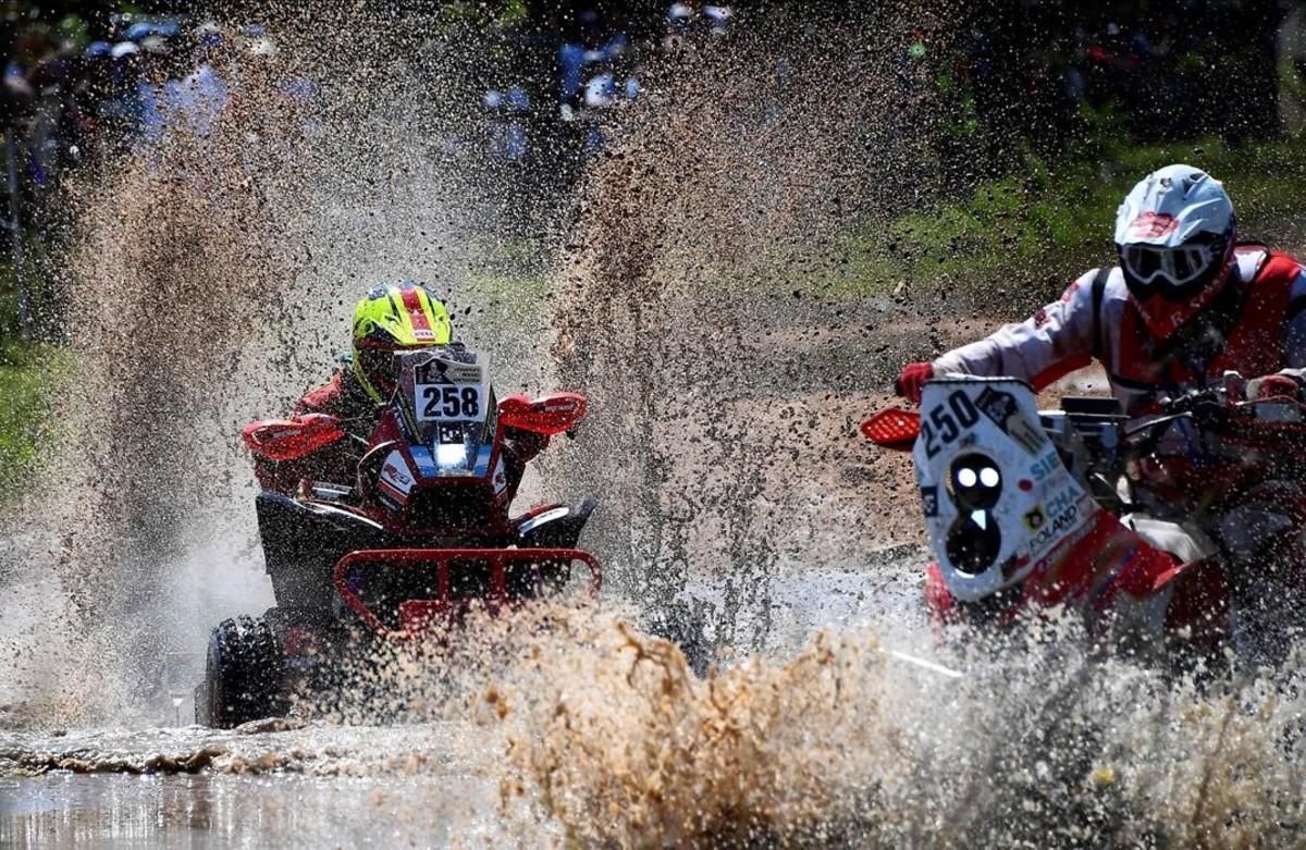 El argentino Daniel Domaszewski con su quad Honda en la primera etapa. 