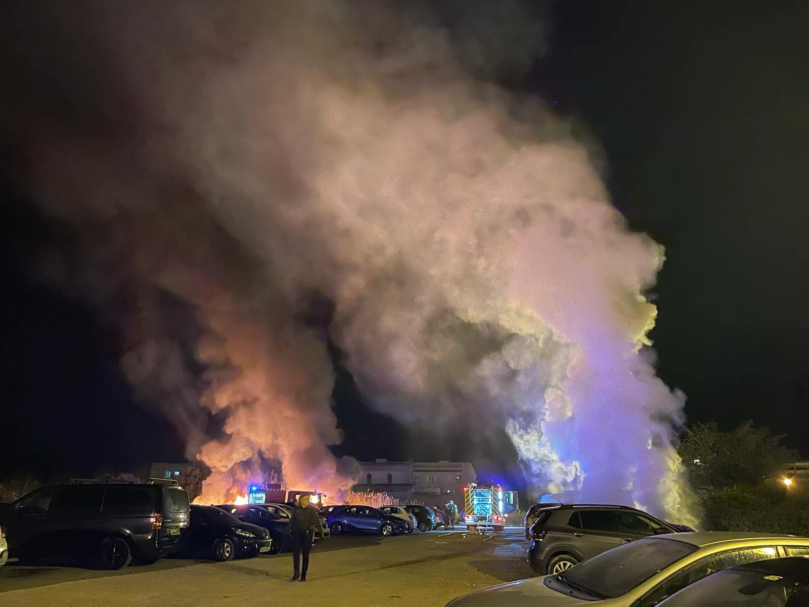 Incendio de coches en Alcúdia