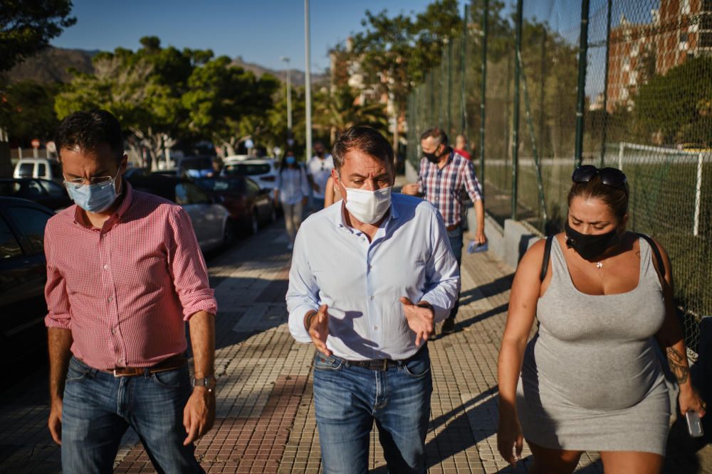 El alcalde de Santa Cruz visita el barrio de Los G