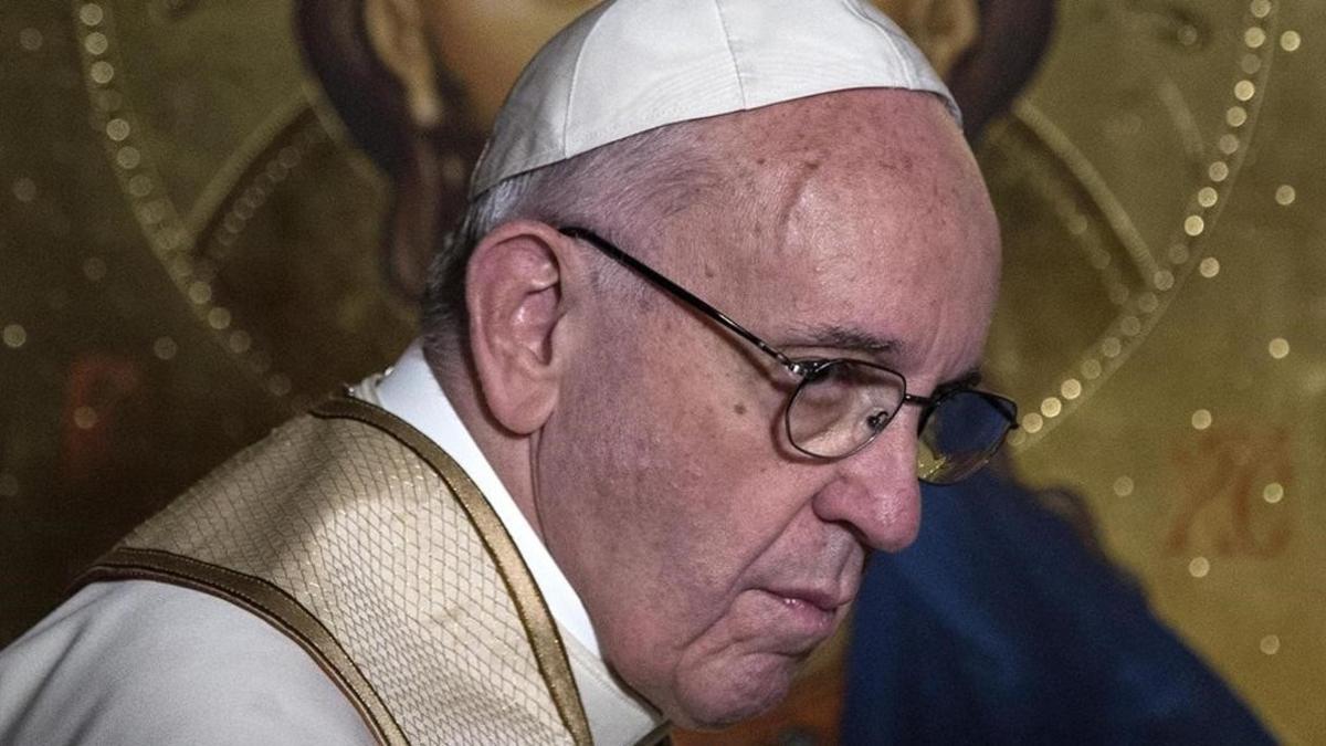 El papa Francisco durante la visita histórica a la iglesia anglicana All Saints, en Roma, este domingo.