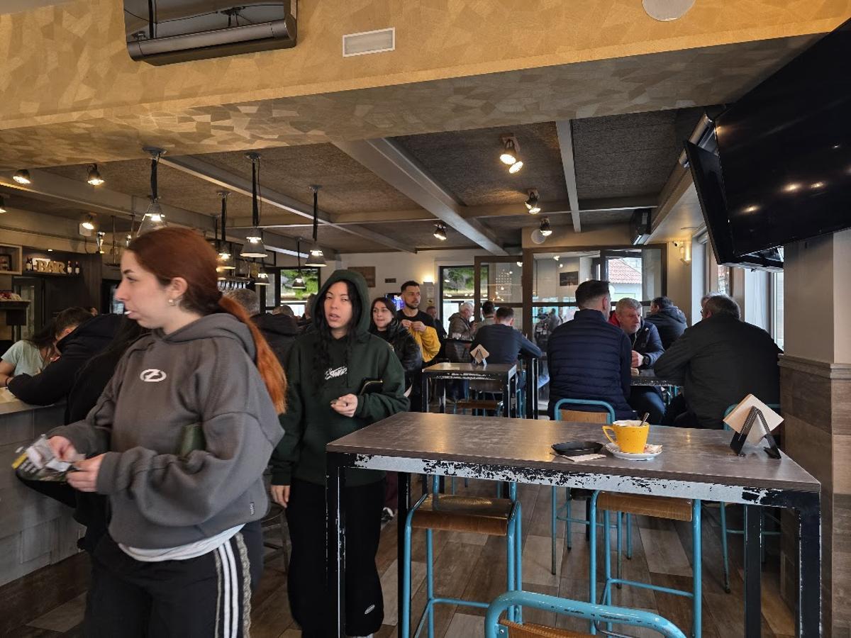 Casa Samuel es uno de los locales más concurridos de la comarca.