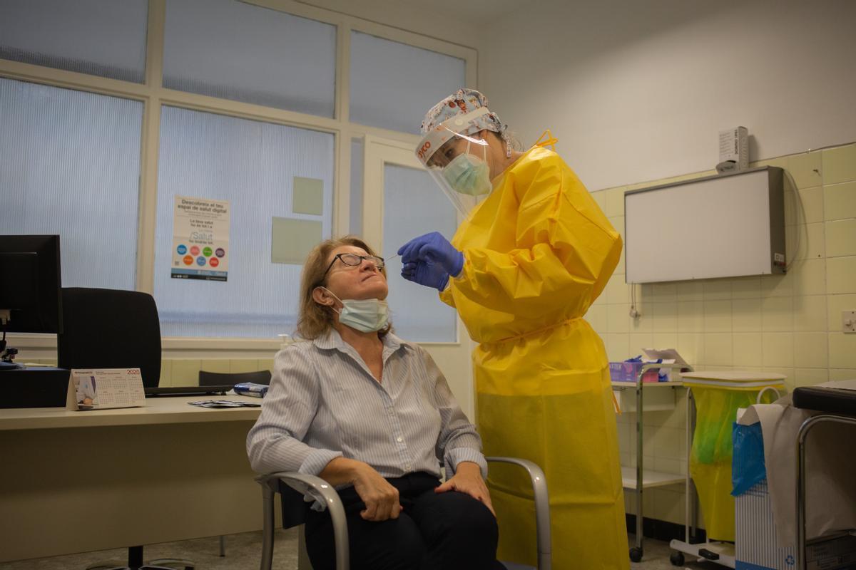 Salut redueix la burocràcia dels metges per prescriure medicaments