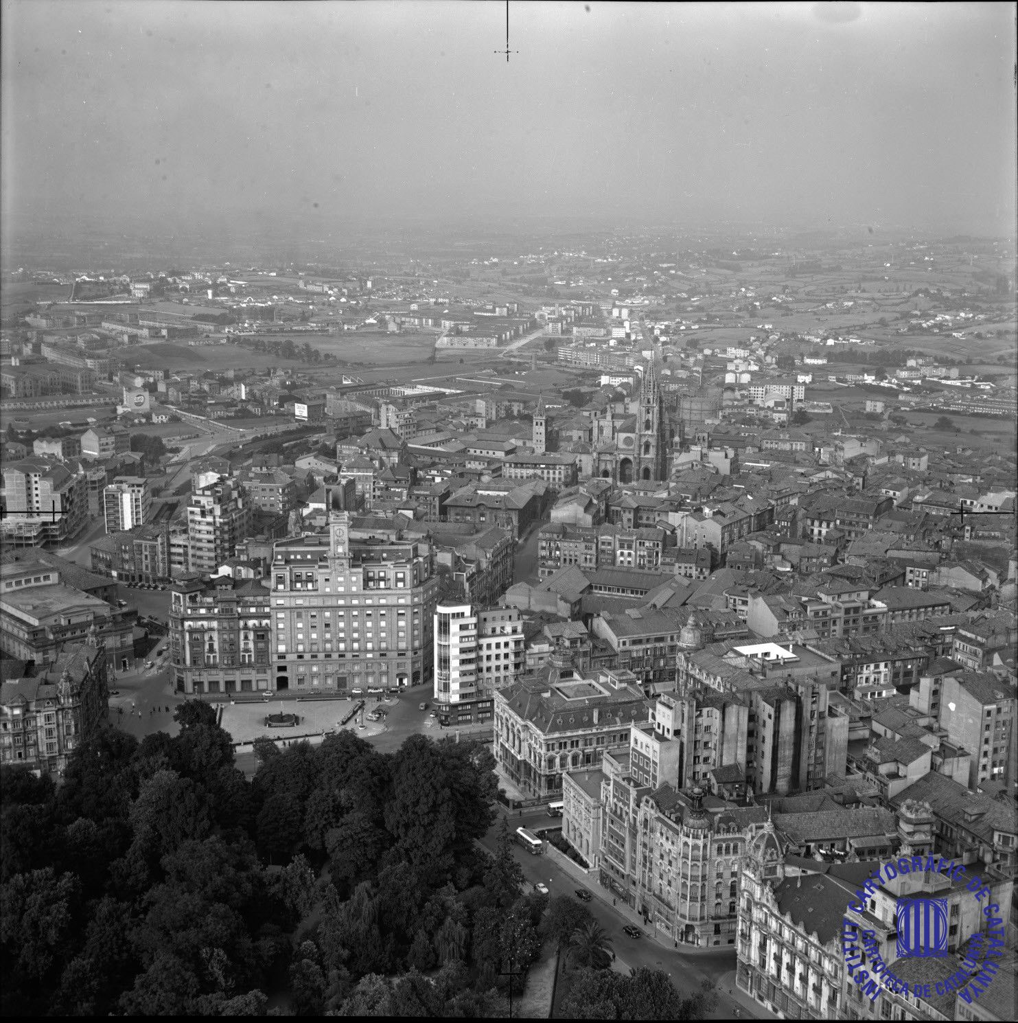 Un vuelo al pasado: así era Asturias, desde el aire, en 1962