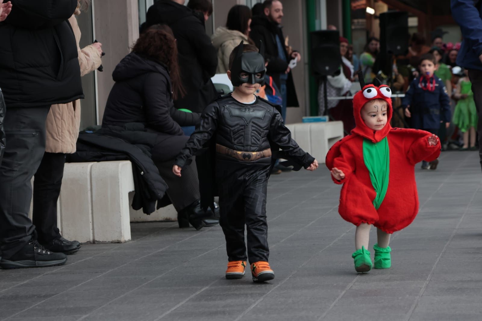 Así fue la fiesta carnavalera en el Santa Olaya (en imágenes)