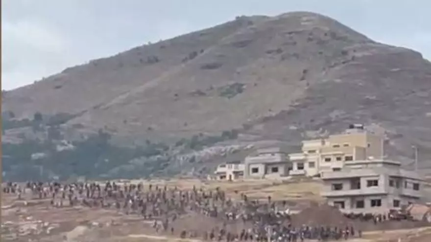 La multitud de migrants es dirigeix cap a Melilla el divendres 24 de juny