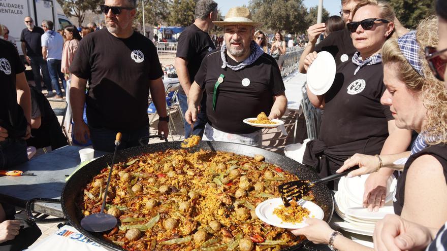 La Colla del Rei Barbut, a por el récord en el Concurso de Paellas Intercollas