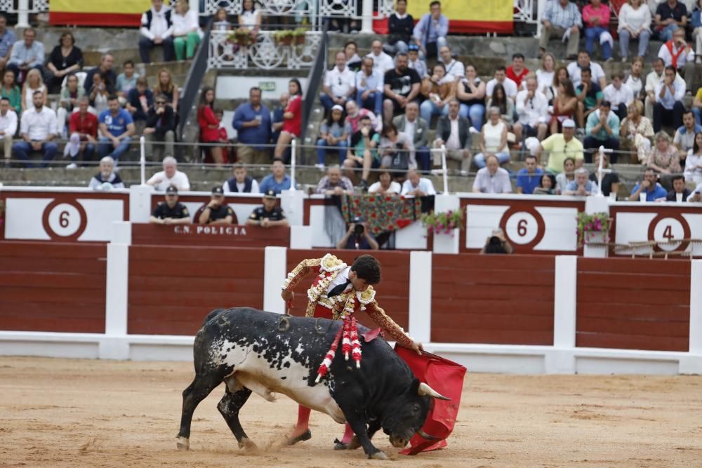 Segunda corrida de toros en El Bibio