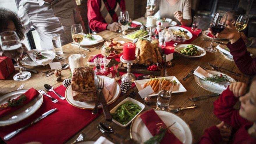 Imagen de una cena de Navidad.