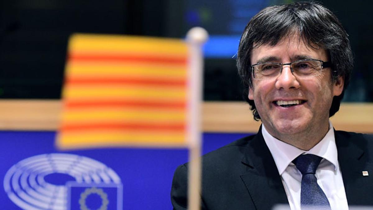 Puigdemont y el Govern piden ayuda en la UE para conseguir el referéndum