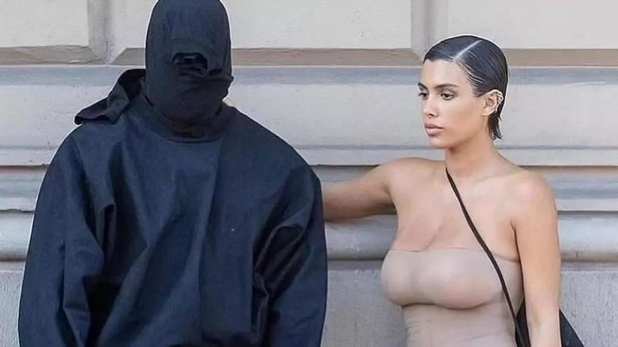 Desnuda y silente: así es Bianca Censori, la nueva esposa de Kanye West