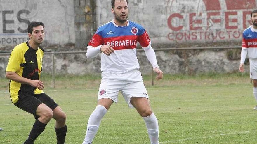 Julio Salgado, nuevo jugador del equipo de A Peroxa. // Iñaki Osorio