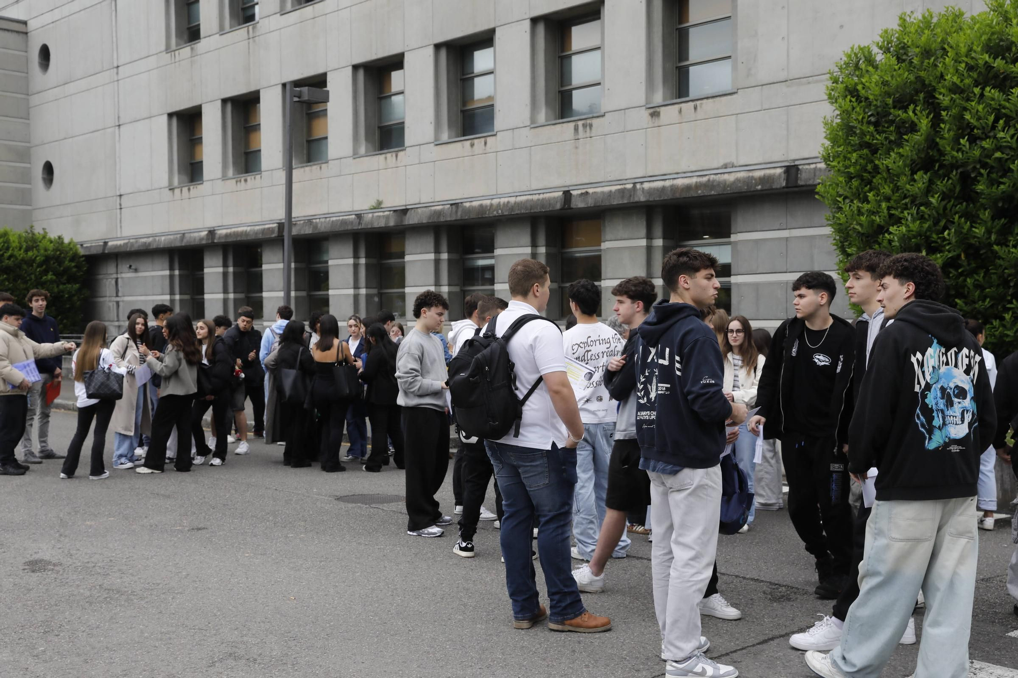 EN IMÁGENES: Así se vivió la primera jornada de la PAU en Asturias