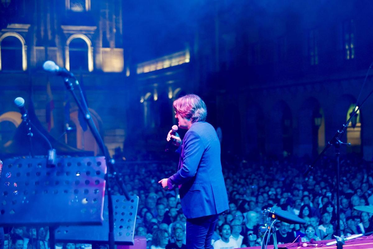 Nacho Vegas, con uevo disco en la Plaza Mayor