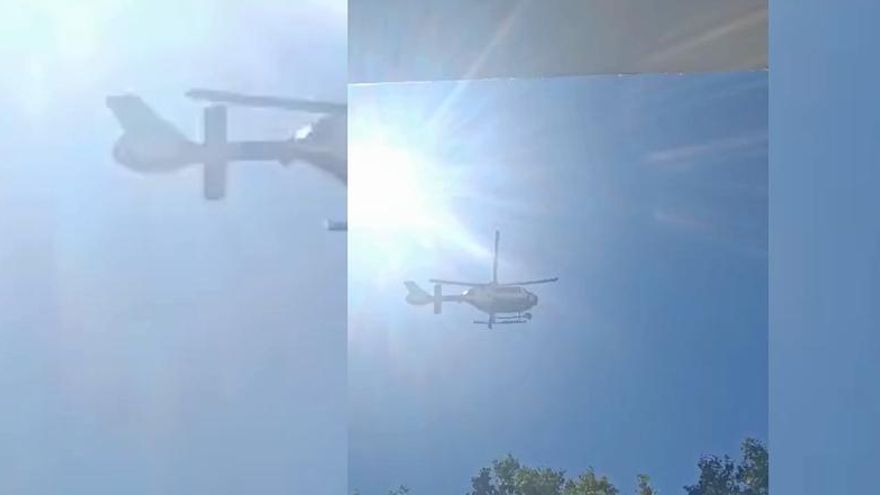Helicóptero de la Guardia Civil sobrevolando Mérida