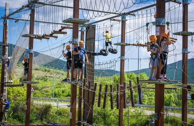 ROCROI adquiere la empresa de deportes de aventura y formación ECEM