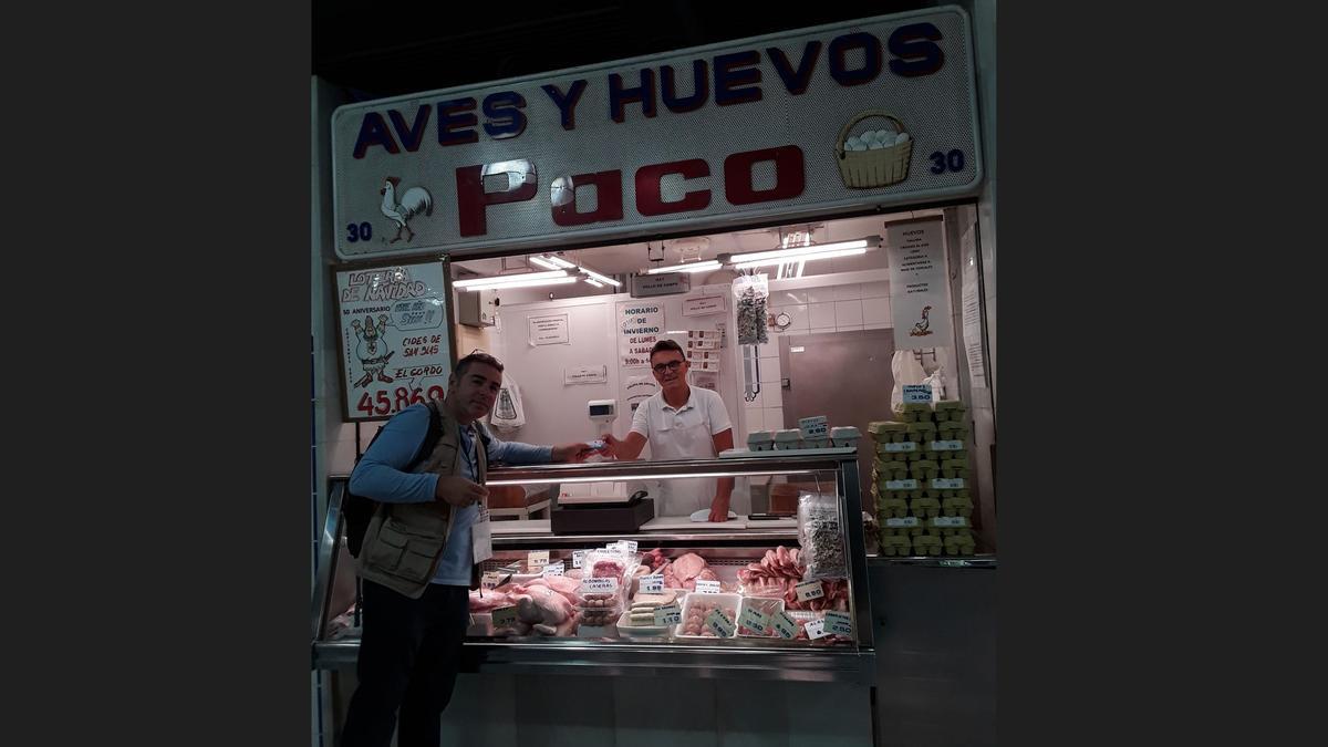 Aves y huevos Paco