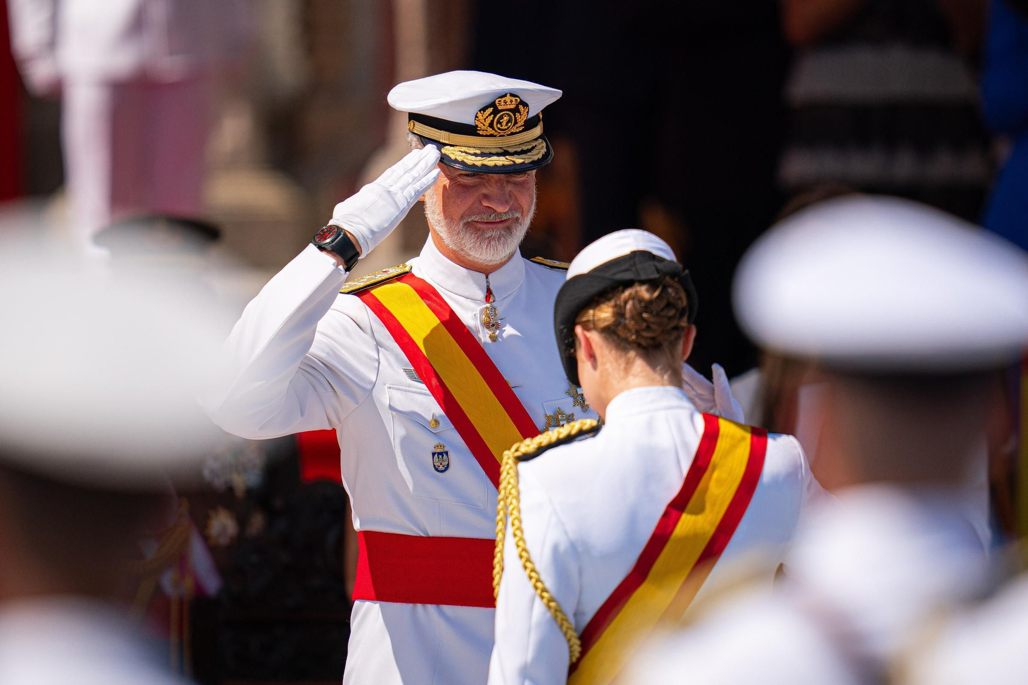 Leonor recibe de manos de Felipe VI la Gran Cruz del Mérito Naval en Marín