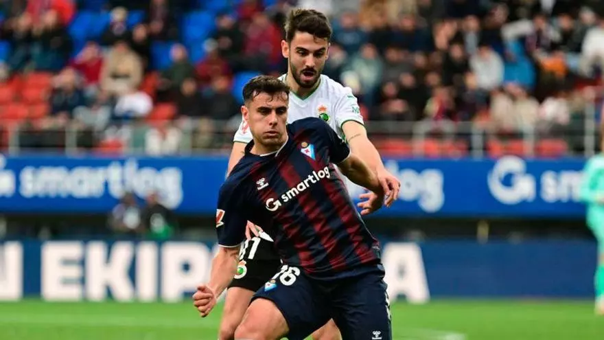 Resumen, goles y highlights del SD Eibar 2 - 1 Racing Club de la jornada 25 de LaLiga Hypermotion