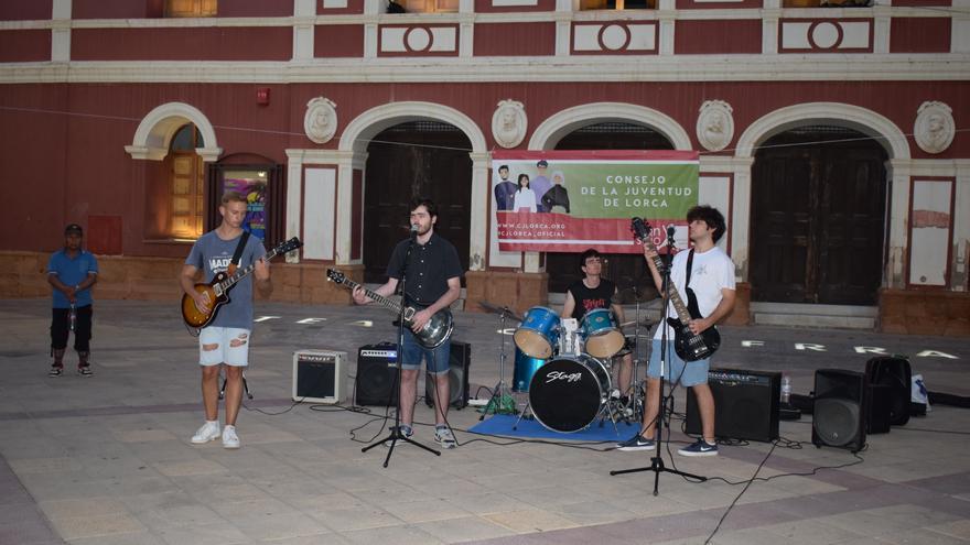 Los jóvenes lorquinos celebran su Día Internacional