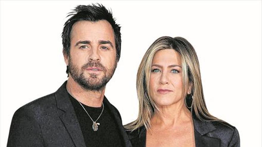 Aniston vuelve a ser la soltera de oro