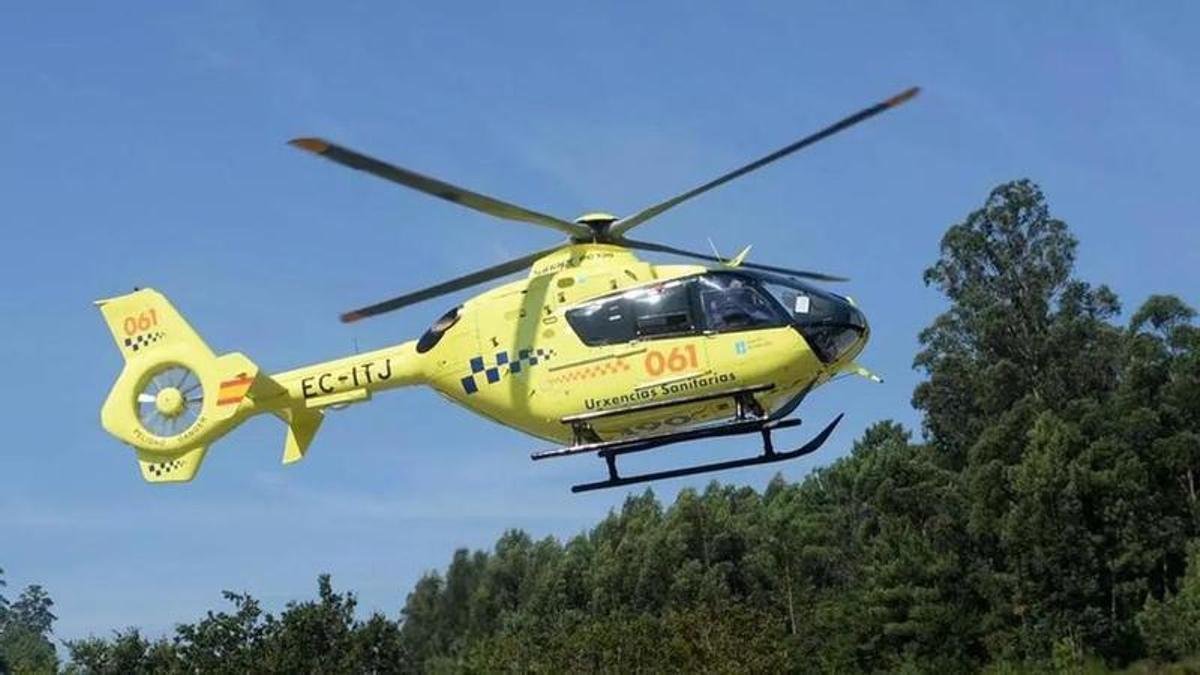 El operario fue trasladado en un helicóptero medicalizado.