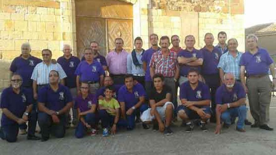 Miembros de la Asociación de Campaneros de Zamora en San Cebrián de Castro.