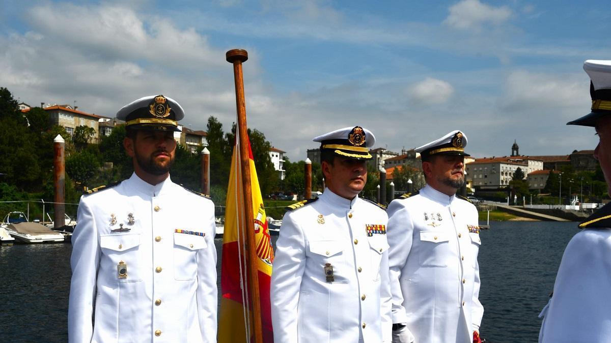 Acto de cambio de mandos del buque "Cabo Fradera".