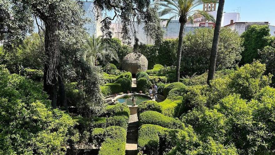 El laberíntico jardín de inspiración francesa de un palacio de Córdoba que puedes visitar todo el año