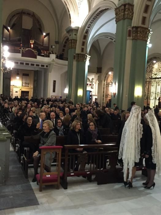 El Resurrexit volvió a llenar la iglesia de Santa María de devoción