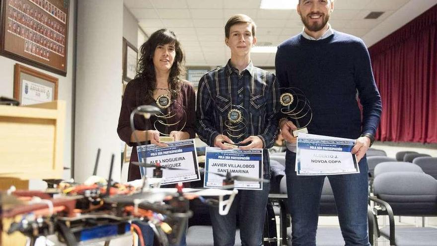 Alba Nogueira, Javier Villalobos y Alberto Novoa son los premiados. // Brais Lorenzo