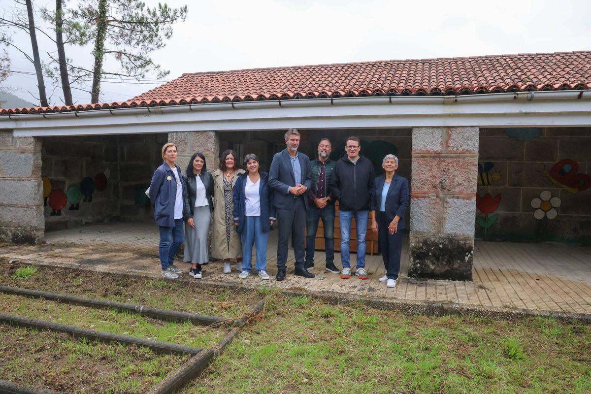 Concello y Bata firmaron el convenio para dotar de este servicio en 2023.