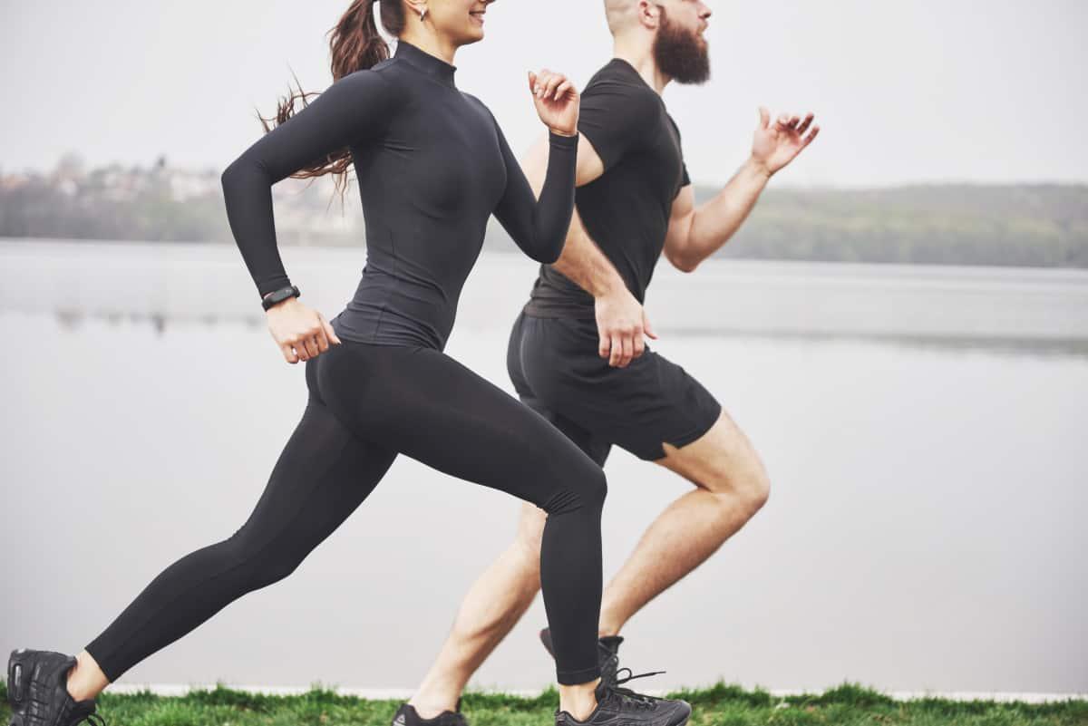 Correr es una actividad física maravillosa que puede brindar beneficios significativos para la salud y el bienestar general.