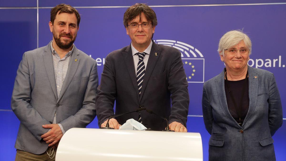 Antoni Comín, Carles Puigdemont y Clara Ponsatí.