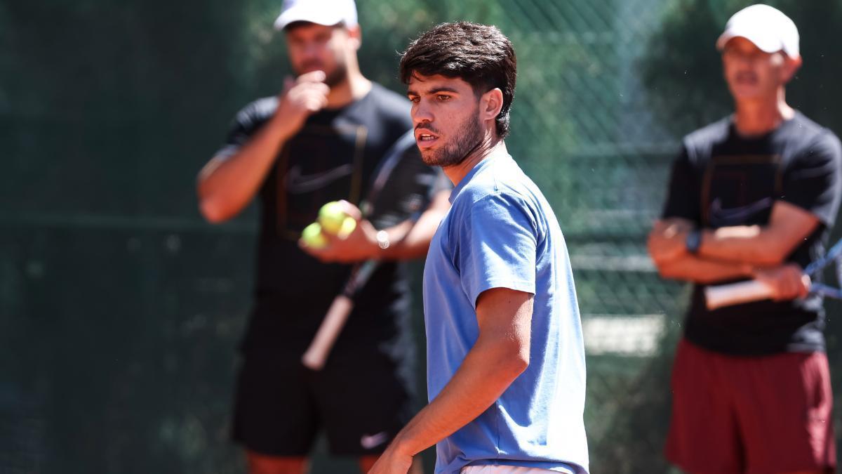 Alcaraz durante el entrenamiento del martes en Barcelona