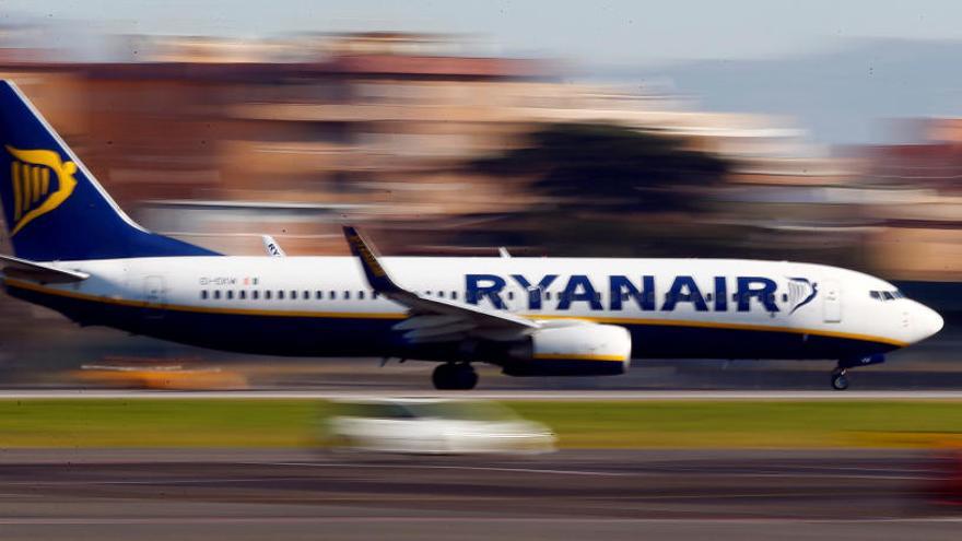 Rayanair vuelve a ser noticia.