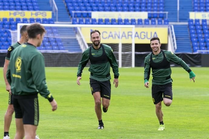 19.01.19. Las Palmas de Gran Canaria. Fútbol segunda división temporada 2018-19. Entrenamiento de la UD Las Palmas en el Estadio de Gran Canaria. Foto Quique Curbelo