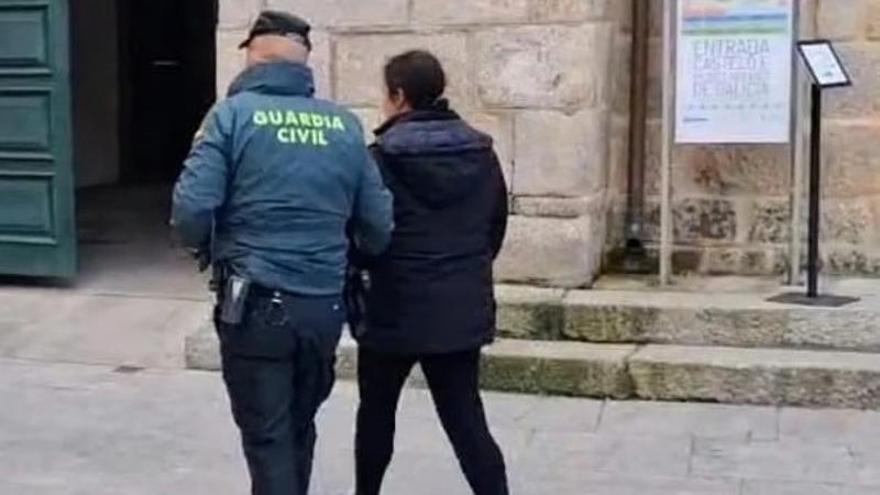 La asistenta a domicilio ourensana que robaba joyas a las personas mayores que atendía en casa: 14 víctimas y 30.000 euros de botín
