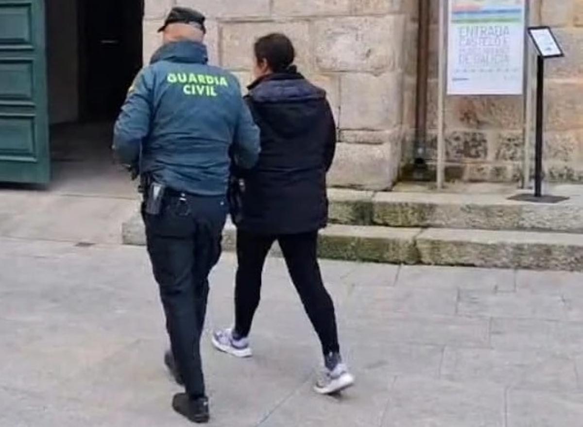 La mujer detenida pasó a disposición judicial en Ribadavia y fue puesta en libertad.