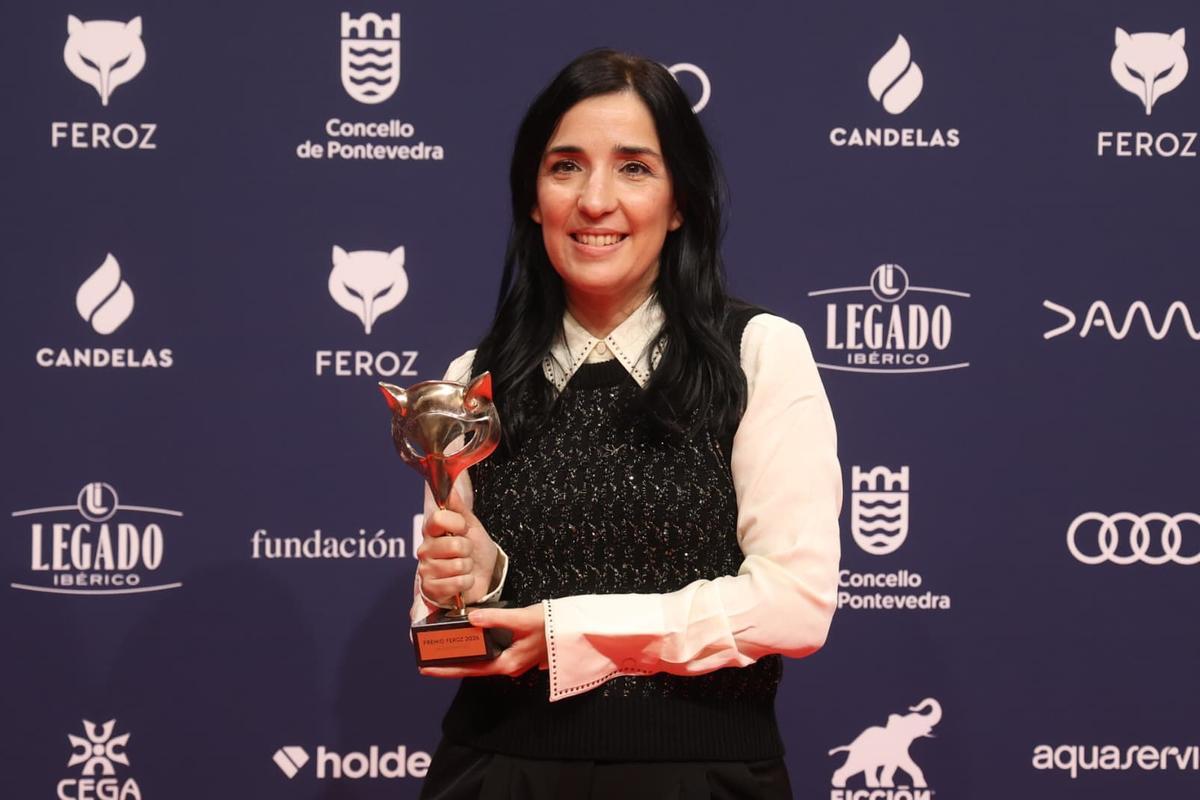 La realizadora Alauda Ruiz de Azua tras recibir el premio a ´Mejor dirección´ por su película ´Los domingos´