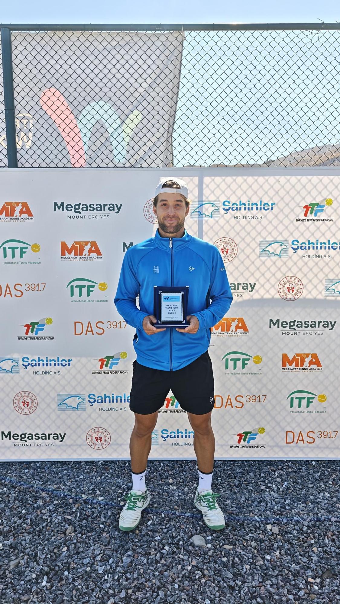 Iván Marrero tras conquistar el torneo de Turquía