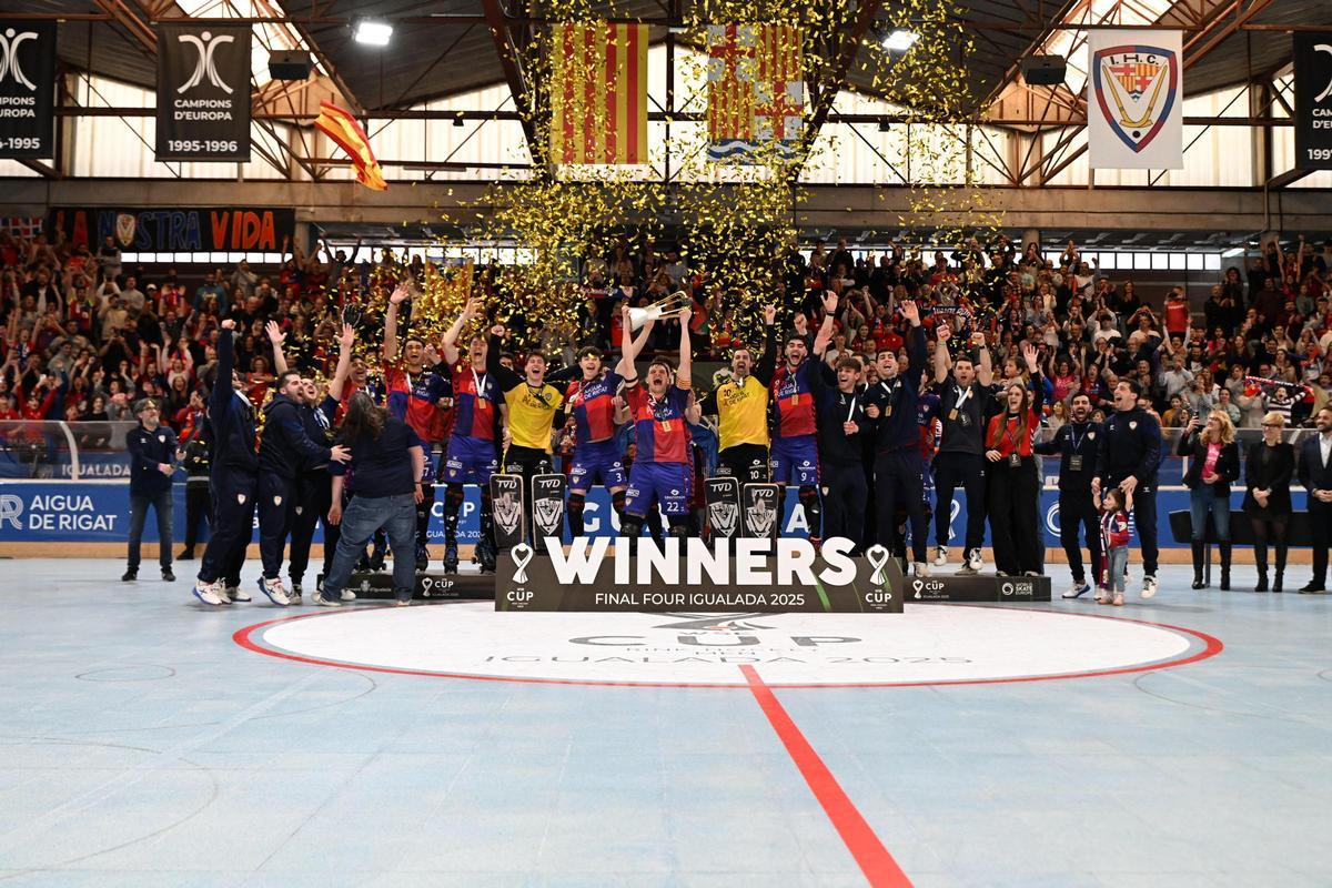 Imagen de grupo de la celebración.