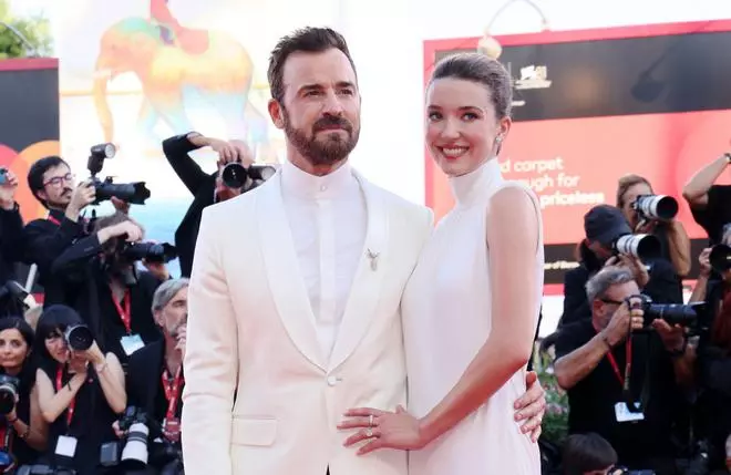 Justin Theroux, exmarido de Jennifer Aniston, se compromete con Nicole Brydon Bloom