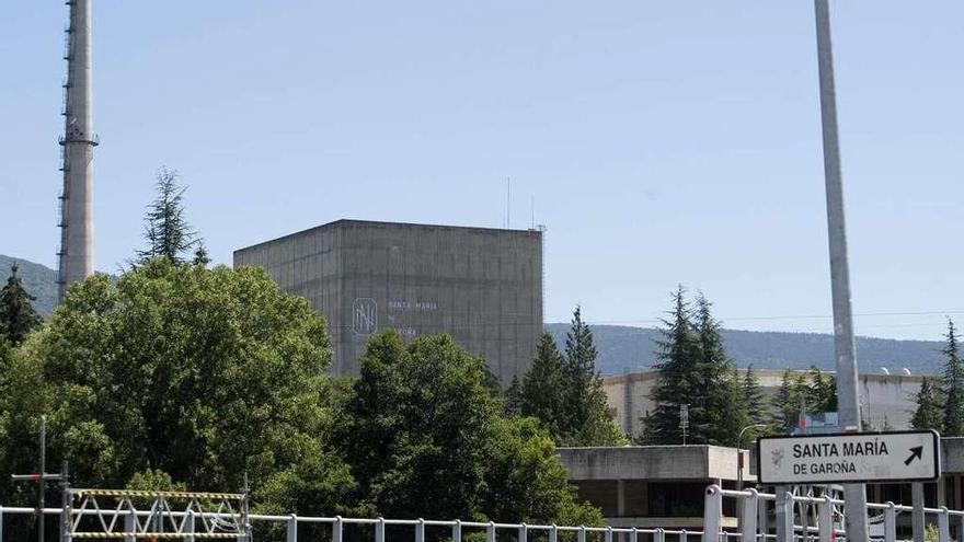 Central nuclear de Santa María de Garoña (Valle de Tobalina, Burgos).